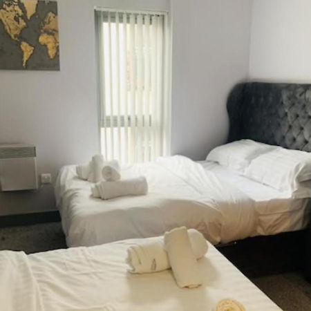 2 Bedroom Free Parking By Concert Square Sleeps 8 ليفربول المظهر الخارجي الصورة