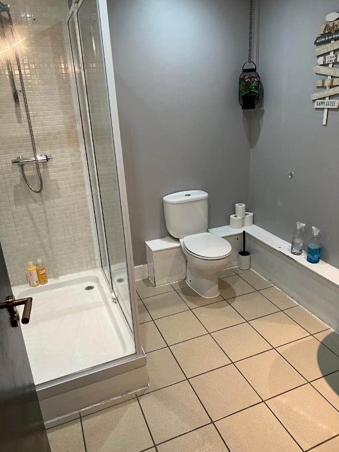 2 Bedroom Free Parking By Concert Square Sleeps 8 ليفربول المظهر الخارجي الصورة